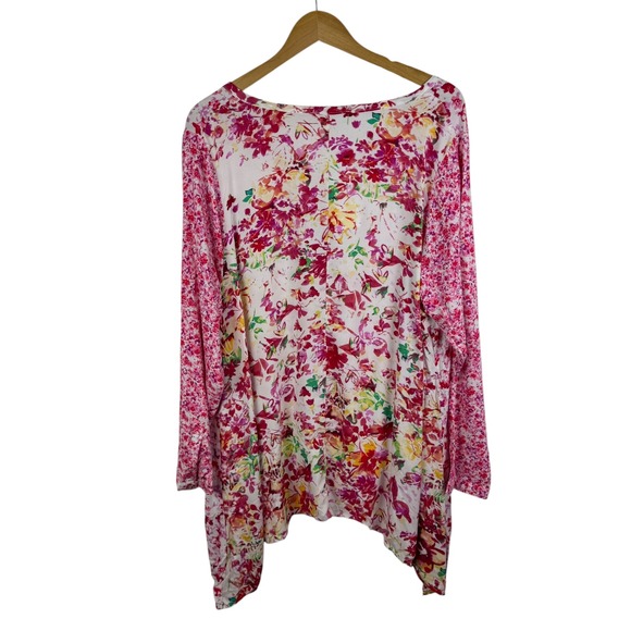 NEW Woman Within Floral Button Down Shirt Size 18/20 Multicolor Hanky Hem Flowy - Picture 4 of 9